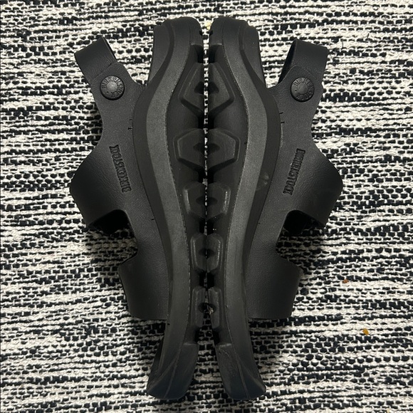 Birkenstock Mogami Kids all black size 30/12-12.5, like new condition - Picture 6 of 11